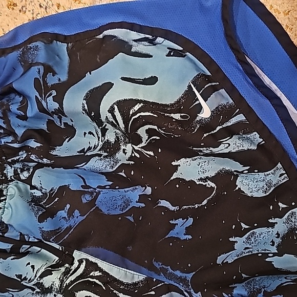 Nike Drifit Women's Athletic Shorts - Picture 2 of 7